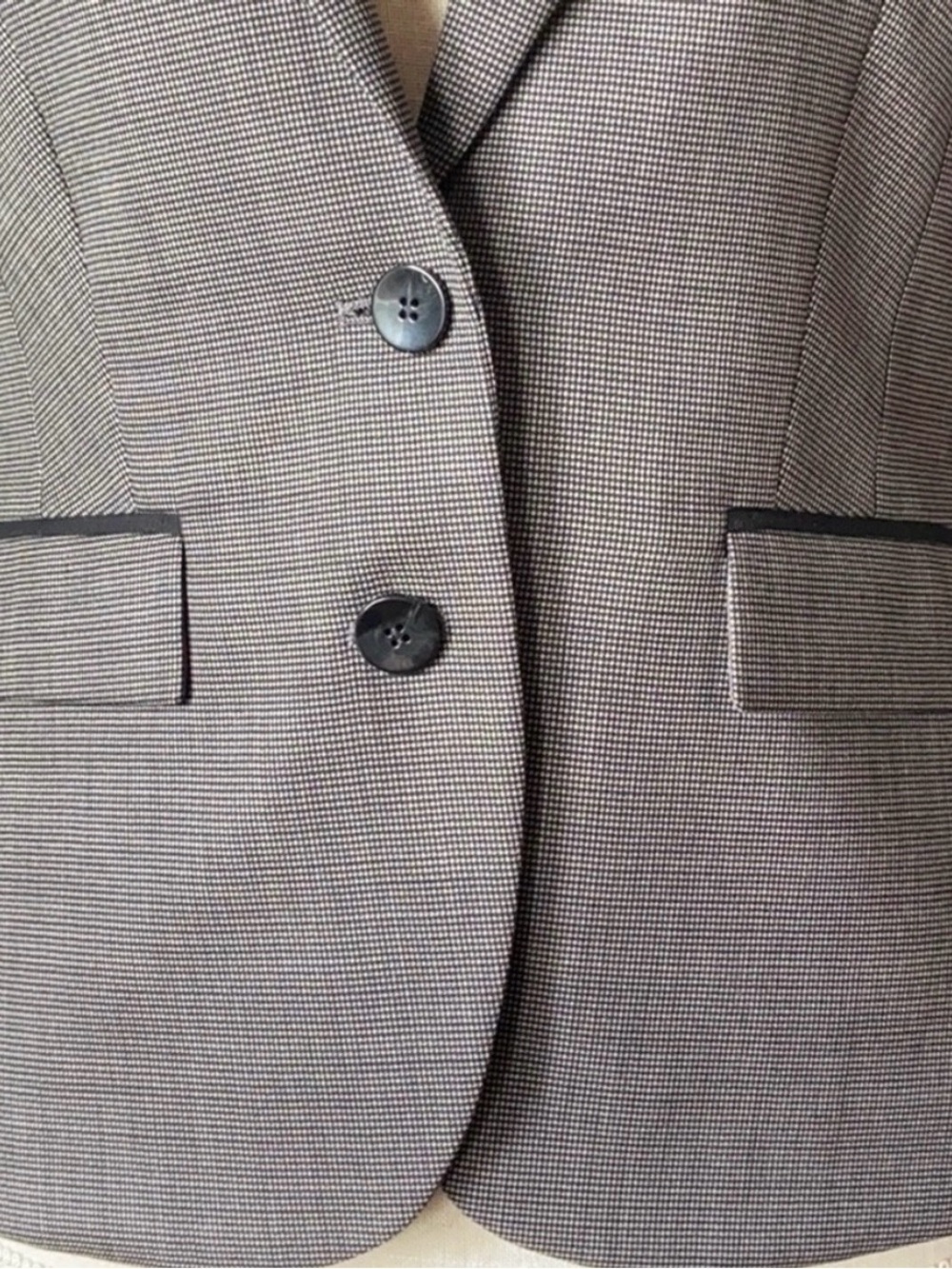 BOSS Hugo Boss Women's Gray Two-Button Tailored Blazer Size 6 - Picture 9 of 12
